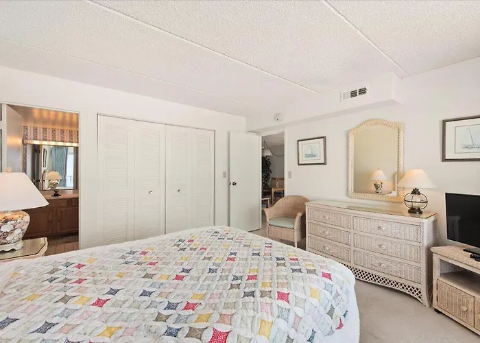 Towers-2 Bedroom Direct Ocean Front With Heated Indoor Pool! Hébergement de vacances Ocean City